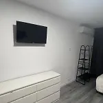Estudio Nuevo Y Moderno